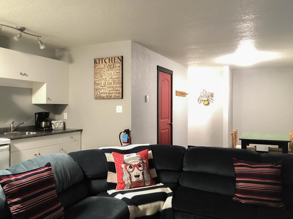 The Bulldog Hotel Silver Star Bagian luar foto
