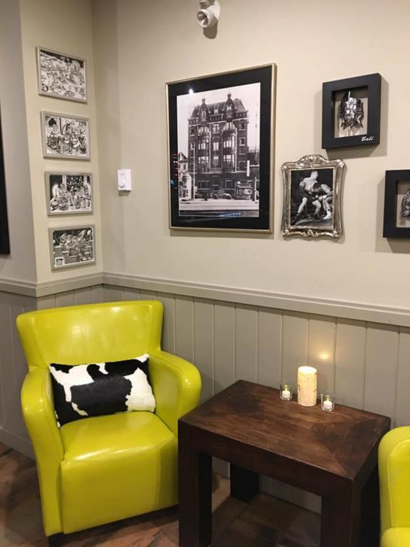 The Bulldog Hotel Silver Star Bagian luar foto