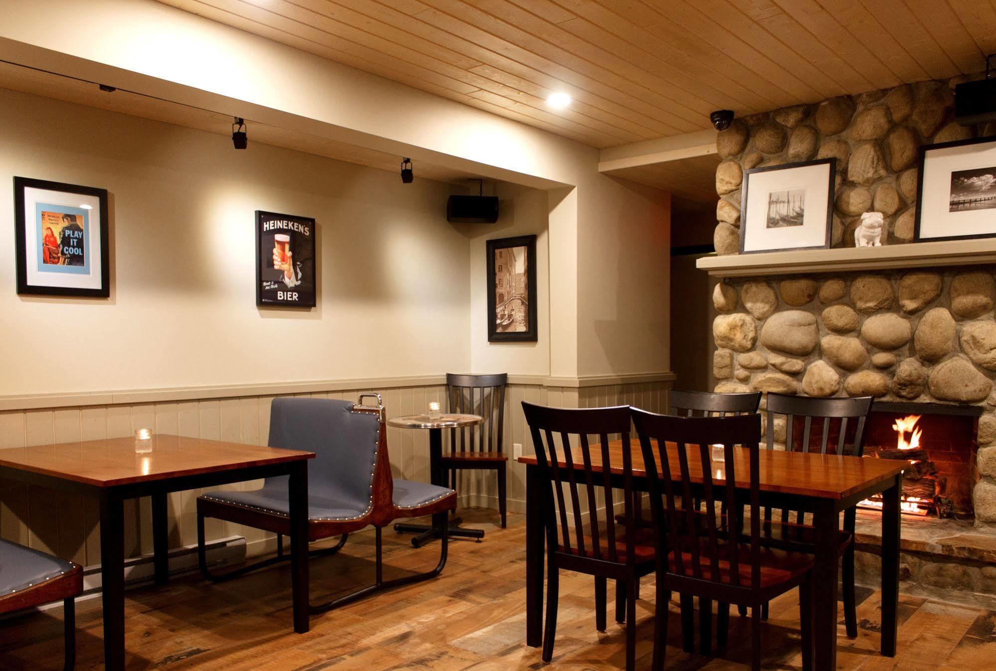 The Bulldog Hotel Silver Star Bagian luar foto