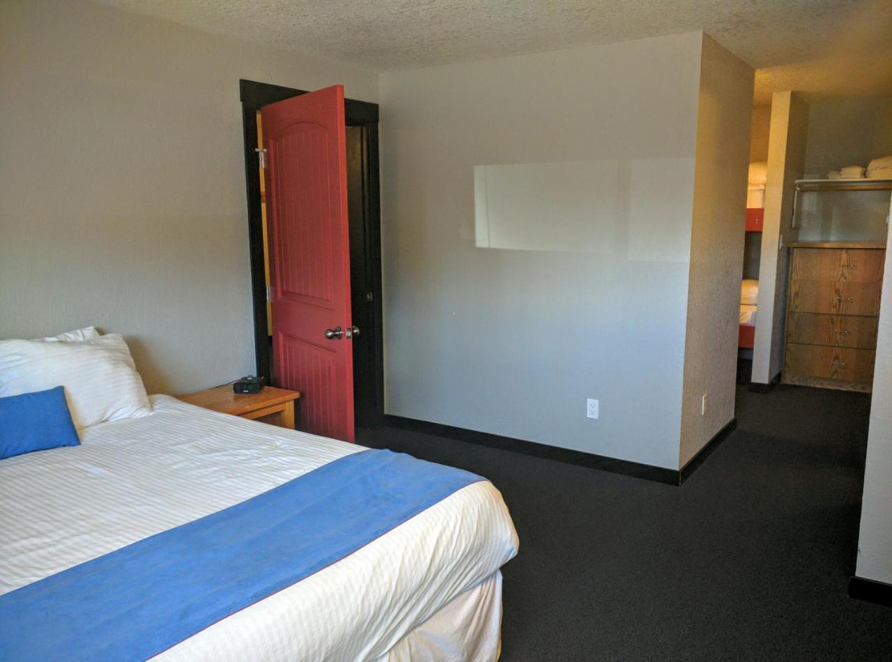The Bulldog Hotel Silver Star Bagian luar foto